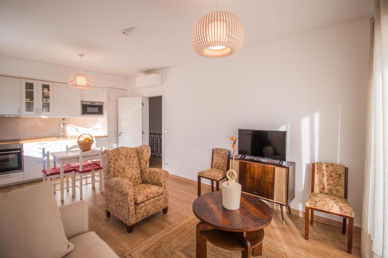 188 Apartments - Estrelicia - Pool And Balcony Cascais Eksteriør bilde
